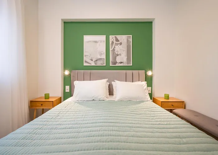 Fifika's Beachside House *