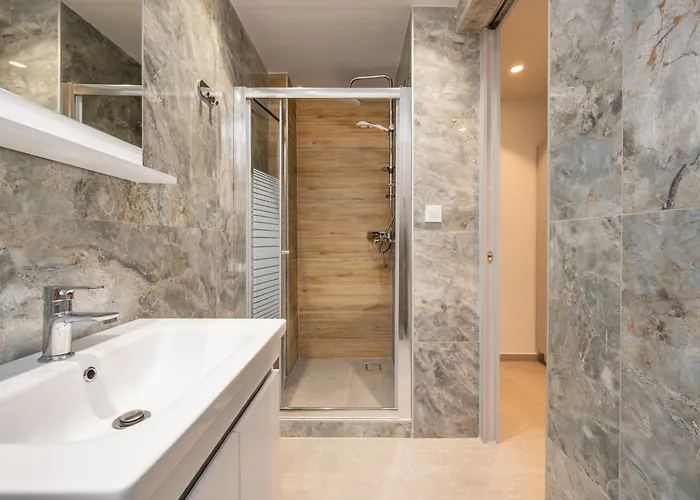 Διαμέρισμα Fifika's Beachside House *